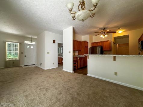 7 Woodland Chase Boulevard Niles OH 44446