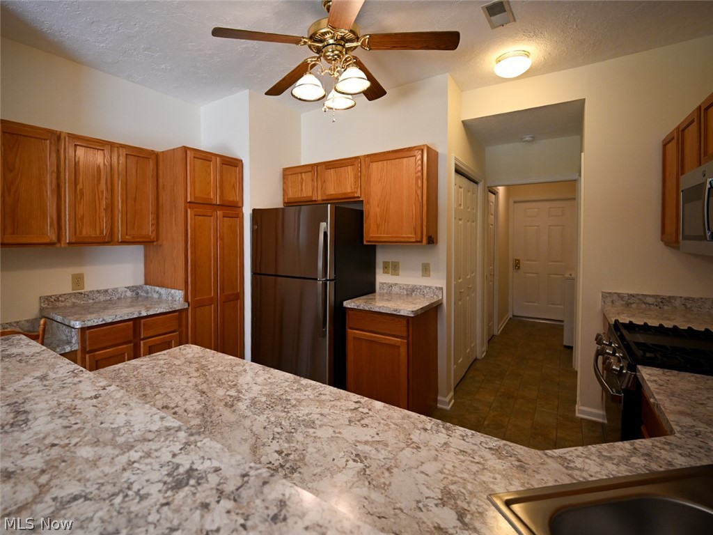 7 Woodland Chase Boulevard Niles OH 44446