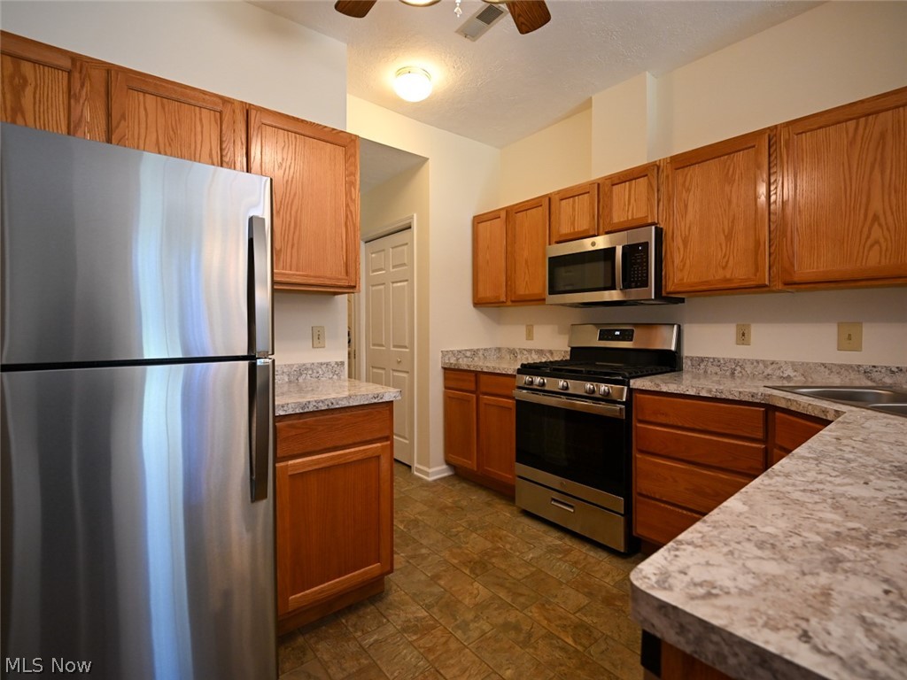 7 Woodland Chase Boulevard Niles OH 44446