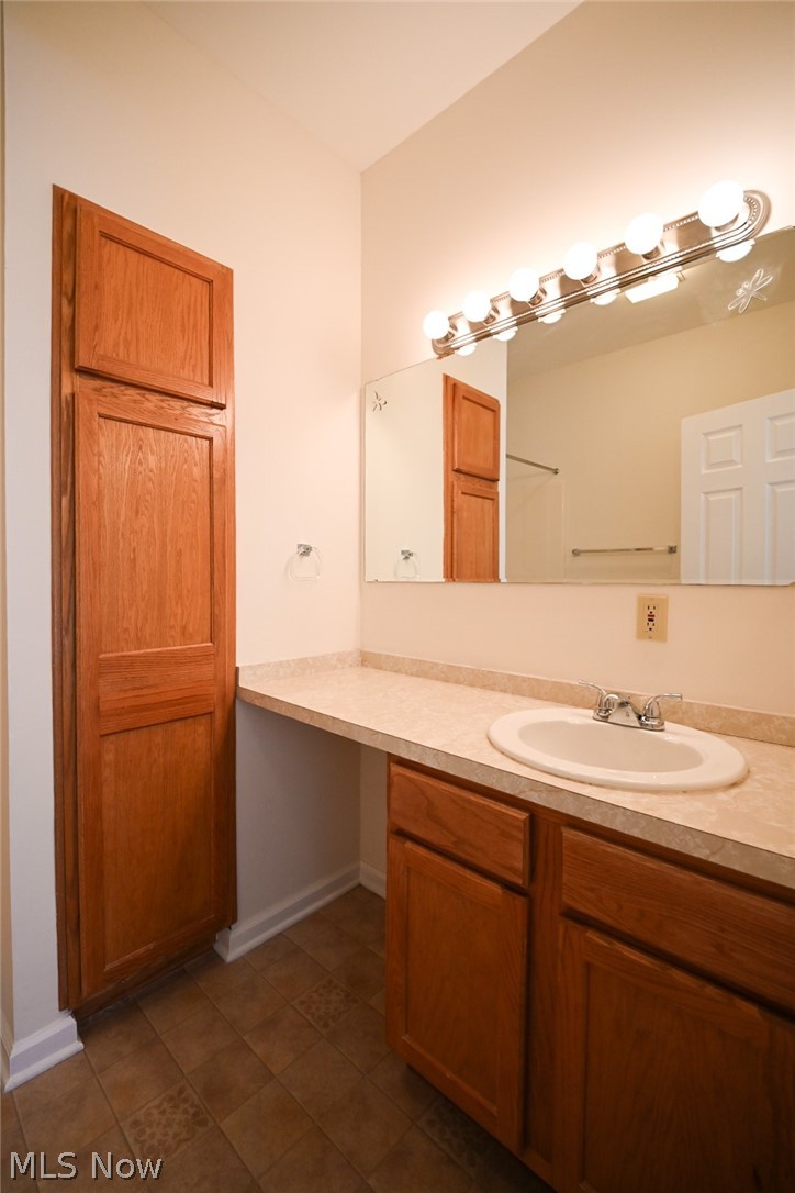 7 Woodland Chase Boulevard Niles OH 44446