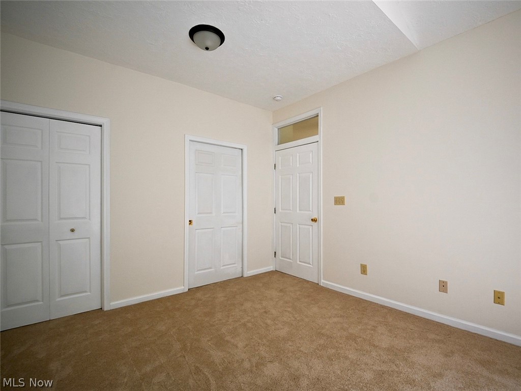 7 Woodland Chase Boulevard Niles OH 44446