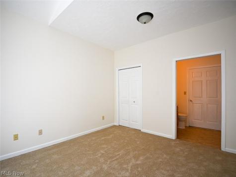 7 Woodland Chase Boulevard Niles OH 44446