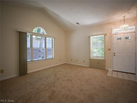7 Woodland Chase Boulevard Niles OH 44446