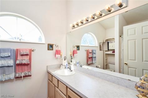 8637 Redtail Court Macedonia OH 44056