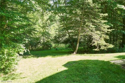 8637 Redtail Court Macedonia OH 44056