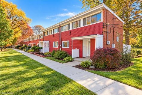 5880 Woolman Court Parma OH 44130