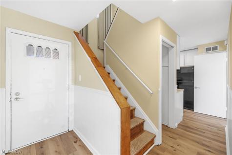 5880 Woolman Court Parma OH 44130
