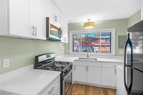 5880 Woolman Court Parma OH 44130