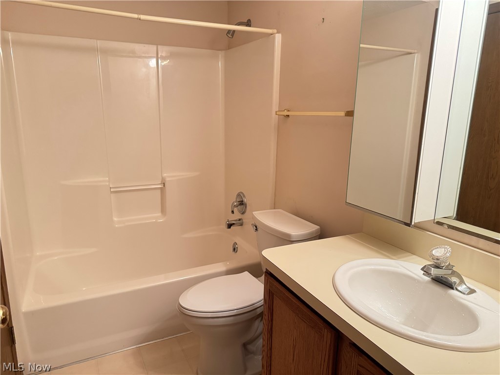 3393 Ivy Hill Circle Cortland OH 44410