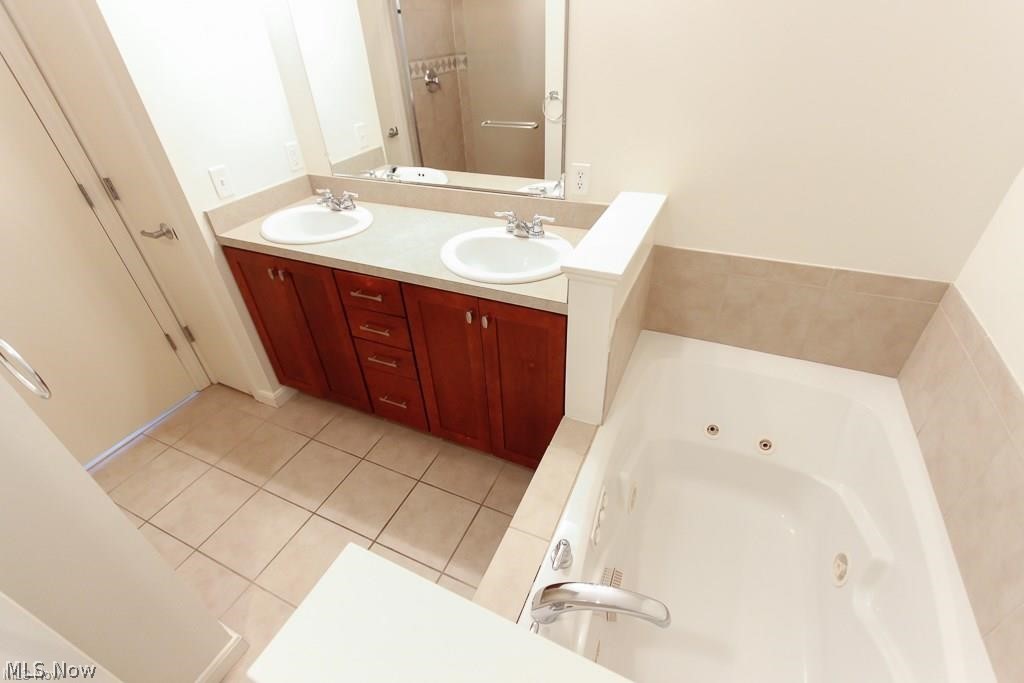 3213 Euclid Heights Boulevard Cleveland Heights OH 44118