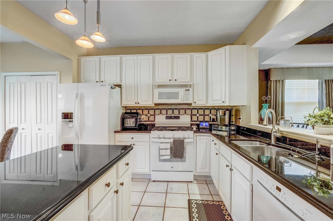 2611 Piedmont Court Westlake OH 44145