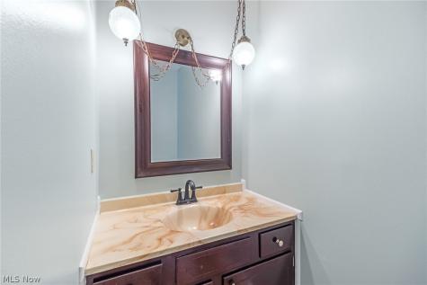 7332 Creekwood Drive North Royalton OH 44133