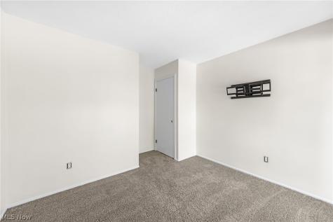 7332 Creekwood Drive North Royalton OH 44133