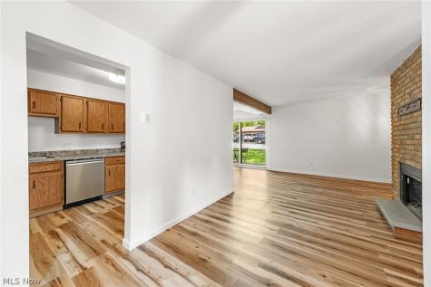 7332 Creekwood Drive North Royalton OH 44133