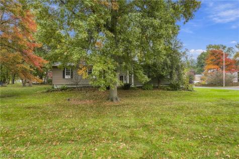 8632 Wedgewood Avenue NW North Canton OH 44720