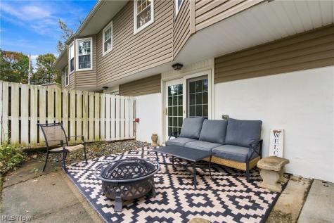 8632 Wedgewood Avenue NW North Canton OH 44720