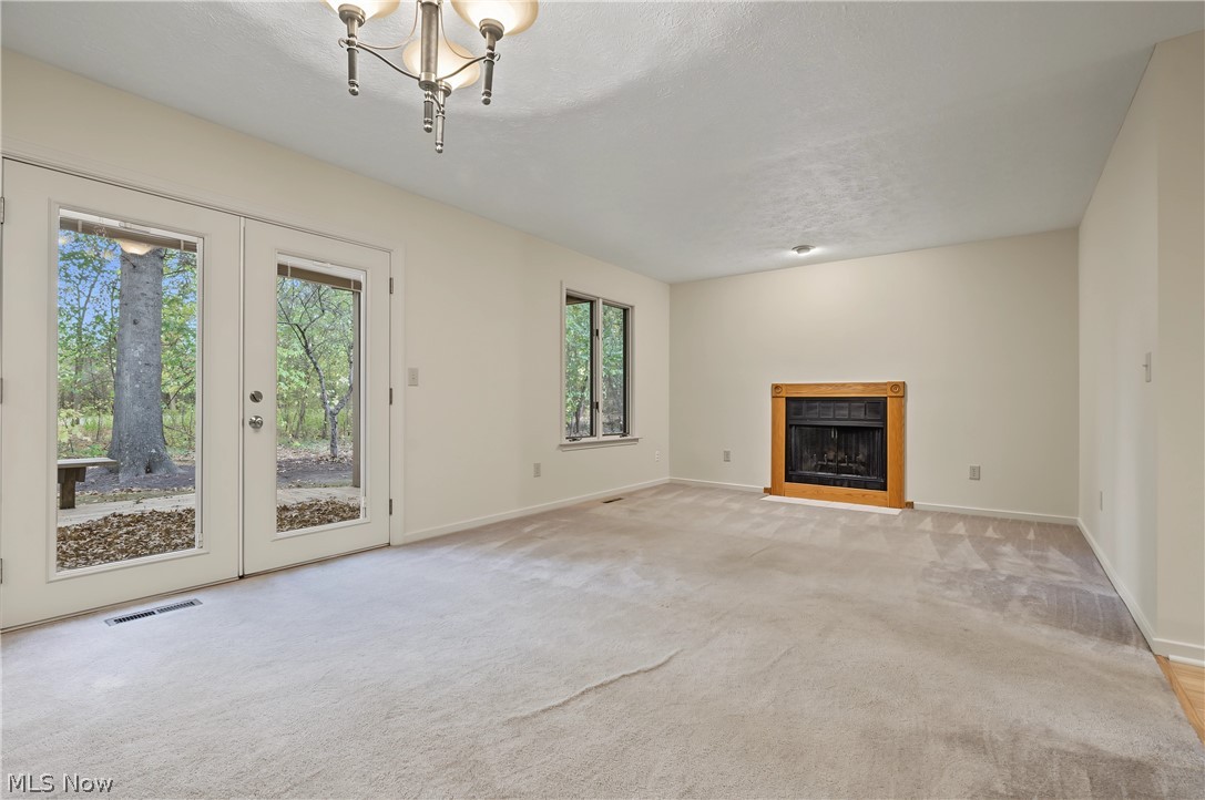 4458 Willow Creek Drive SE Howland OH 44484