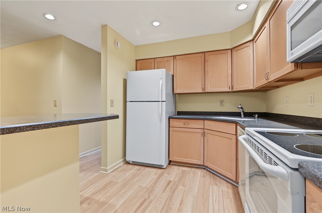 4458 Willow Creek Drive SE Howland OH 44484