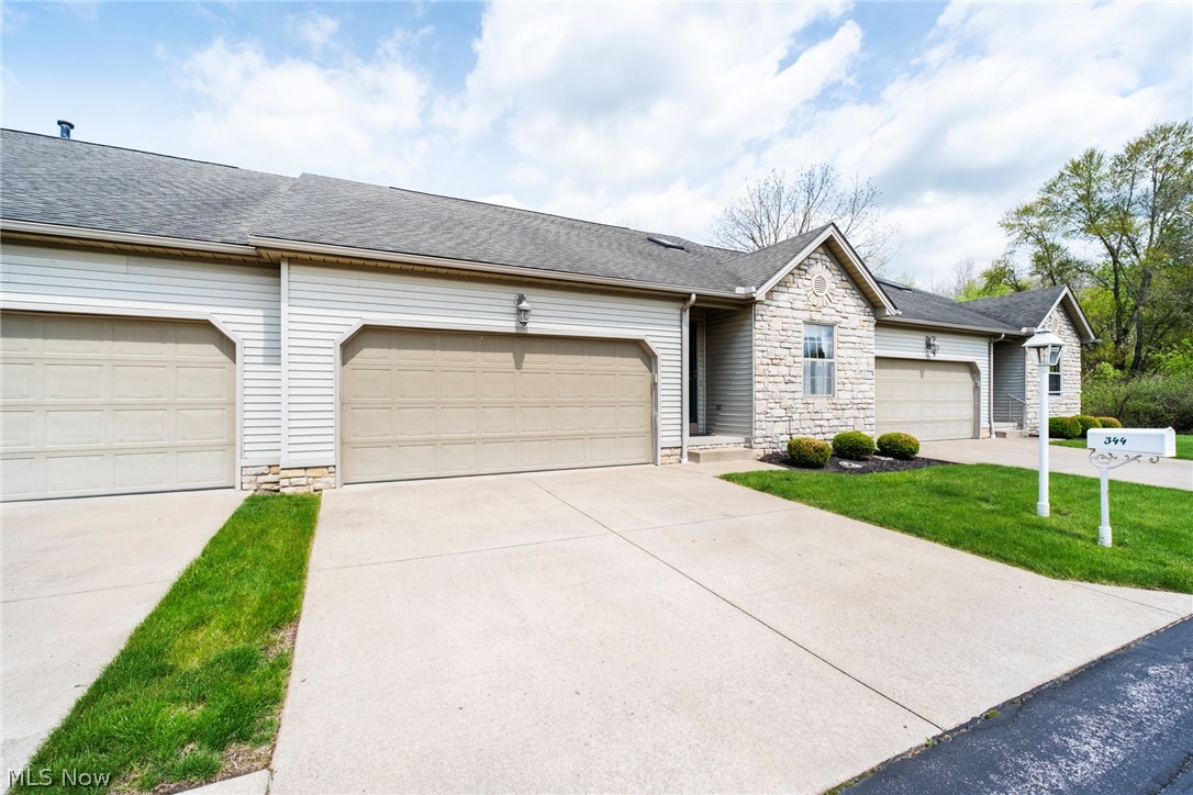 344 Myron Street Hubbard OH 44425