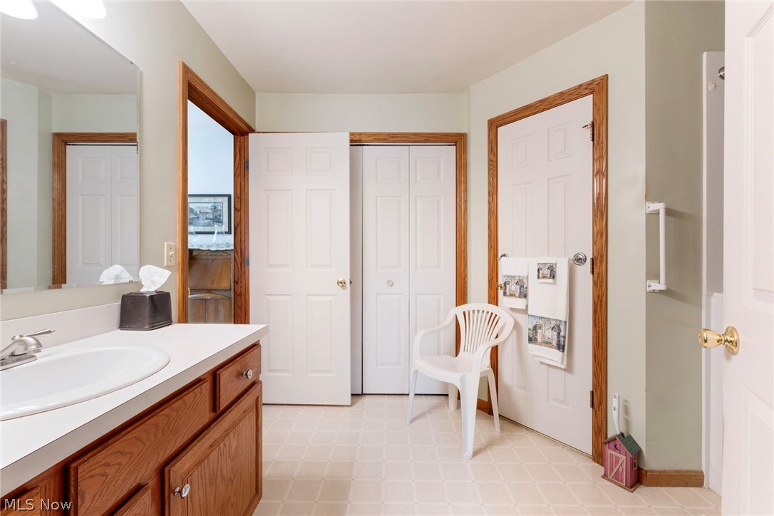 344 Myron Street Hubbard OH 44425