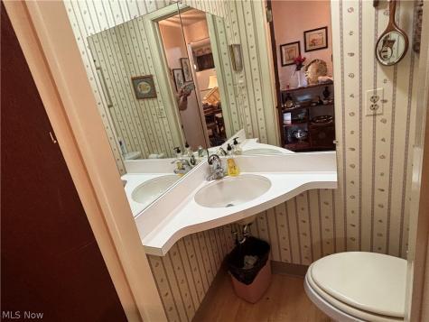 6474 Concord Drive Parma OH 44134
