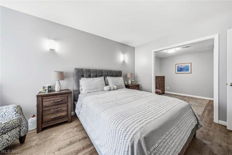 26101 Village Lane Beachwood OH 44122