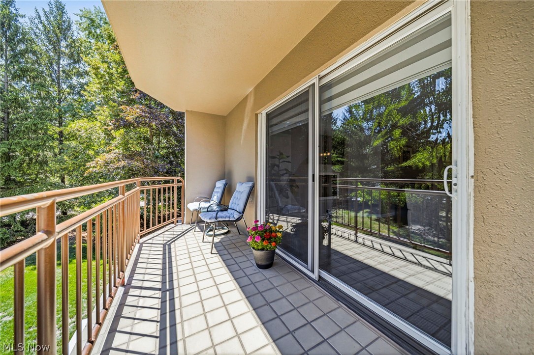 26101 Village Lane Beachwood OH 44122