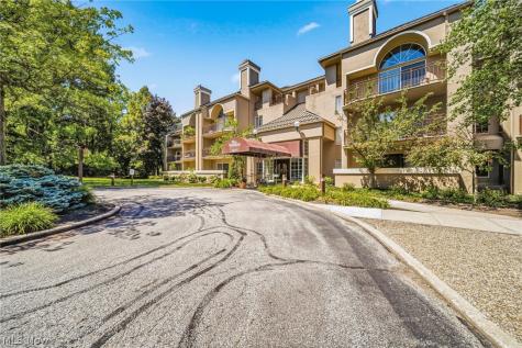 26101 Village Lane Beachwood OH 44122