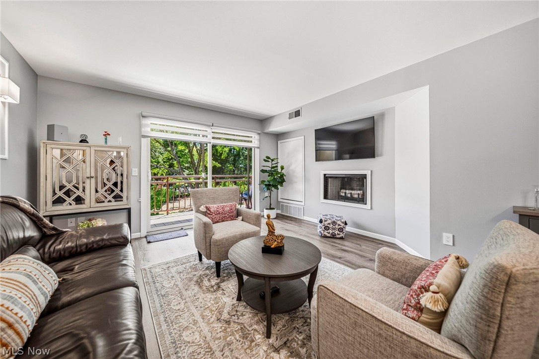 26101 Village Lane Beachwood OH 44122