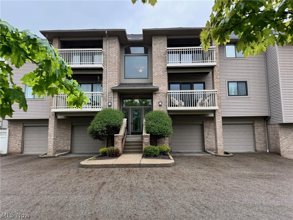 Akron OH, 3800 Rosemont Boulevard, Unit 115C
