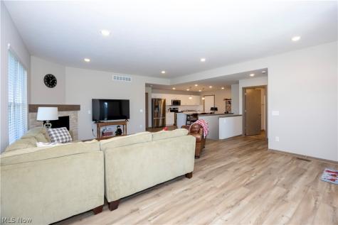 1813 Blackberry Lane Orrville OH 44667