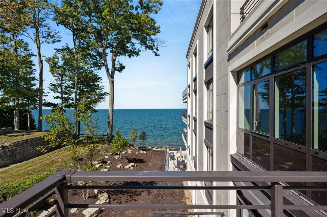 22700 Lake Rocky River OH 44116