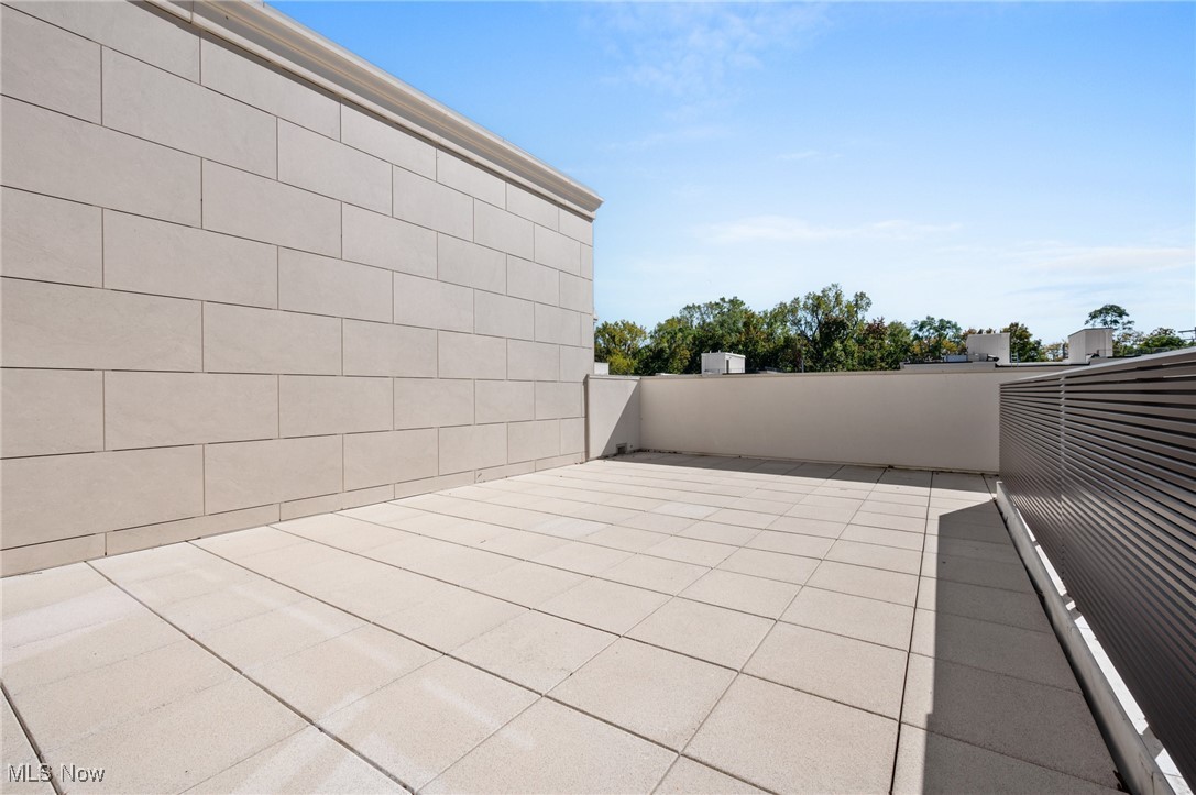 22700 Lake Rocky River OH 44116