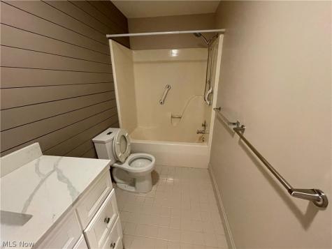 7087 Village Drive Mentor OH 44060