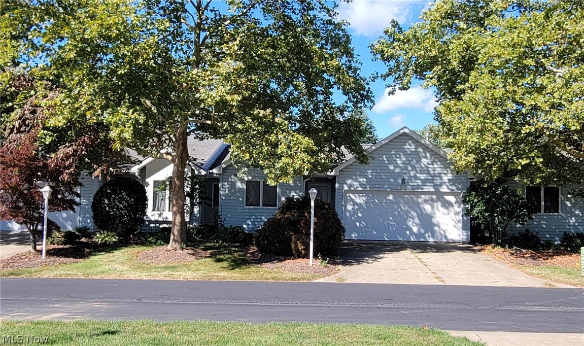 813 Elizabeth Drive Huron OH 44839
