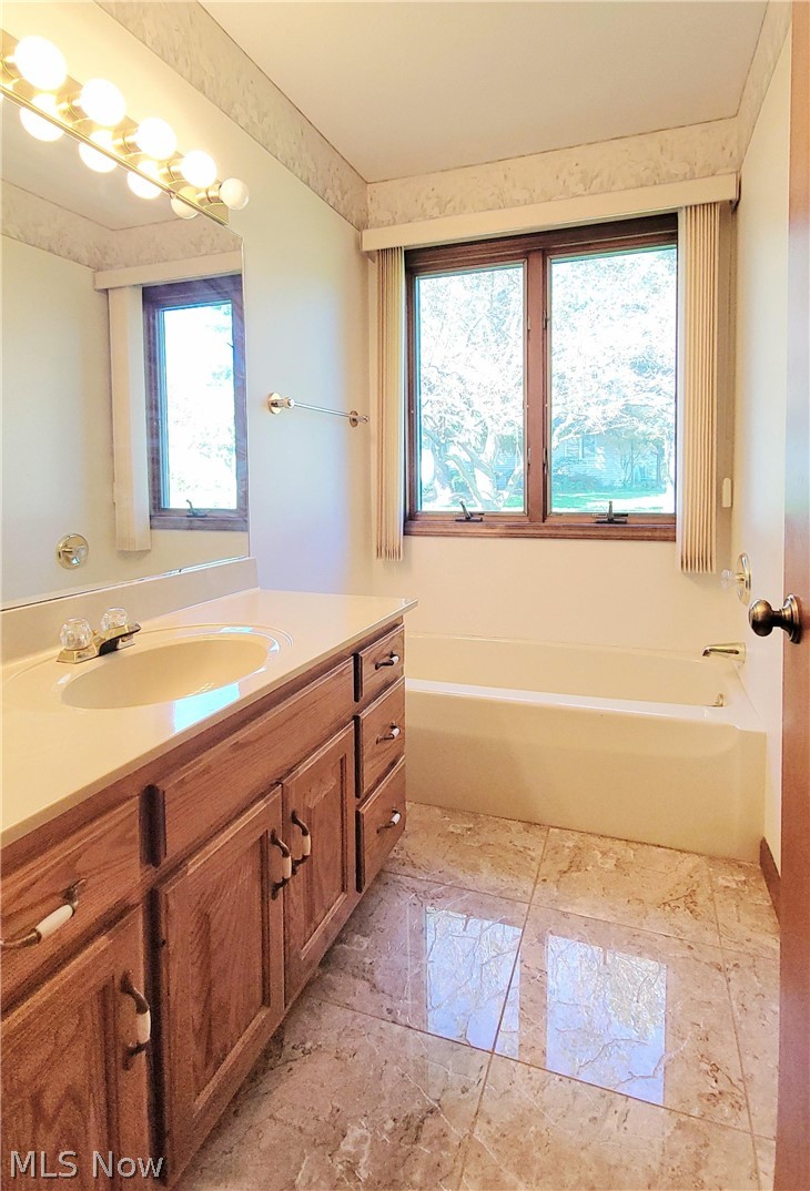 813 Elizabeth Drive Huron OH 44839