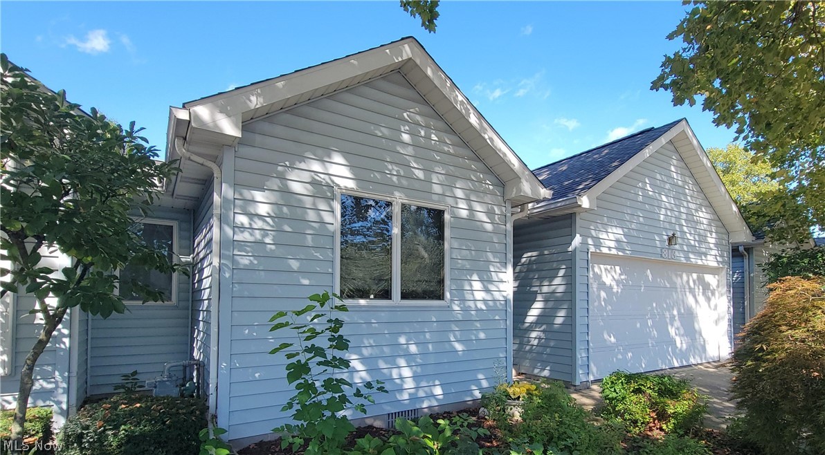 813 Elizabeth Drive Huron OH 44839