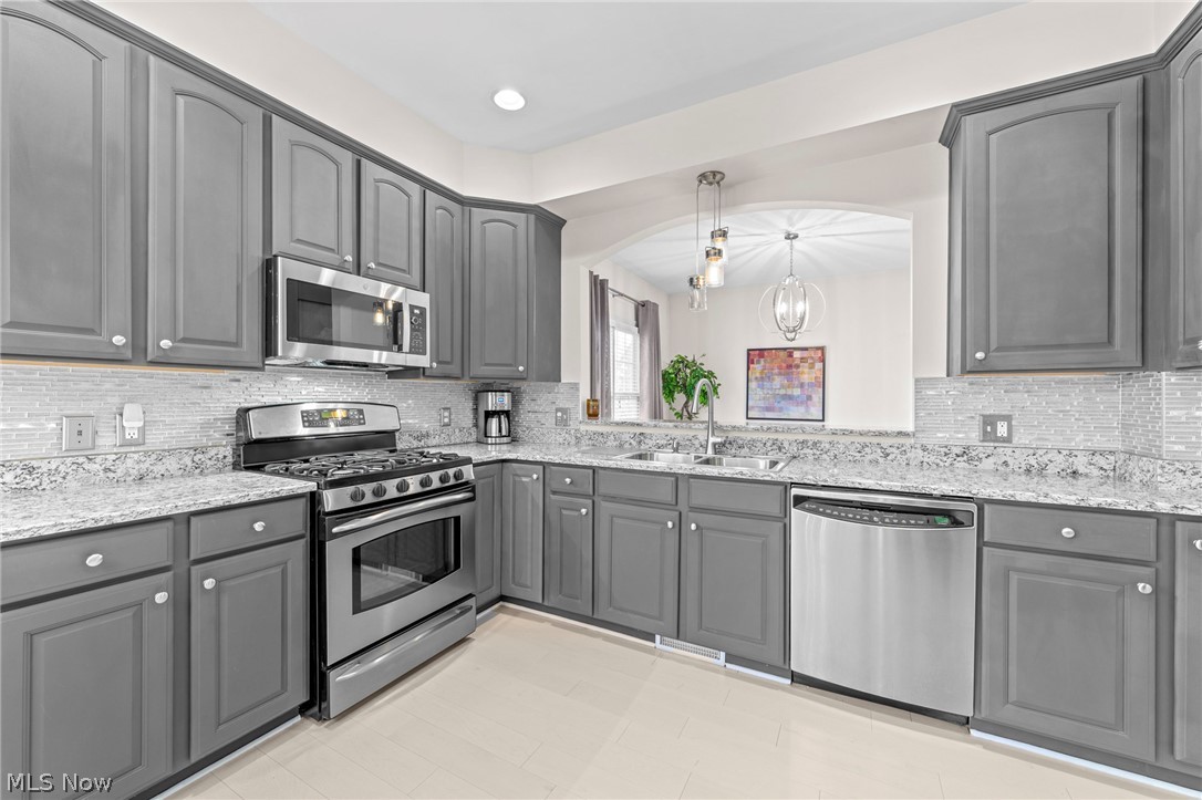 138 Stonecreek Drive Mayfield Heights OH 44143