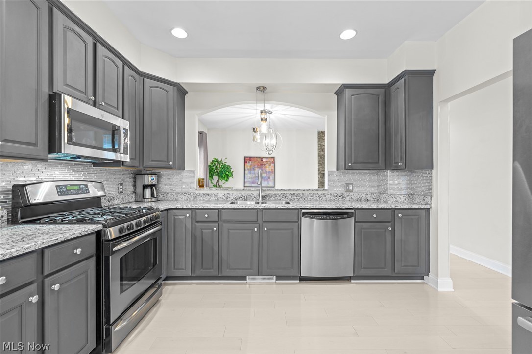 138 Stonecreek Drive Mayfield Heights OH 44143