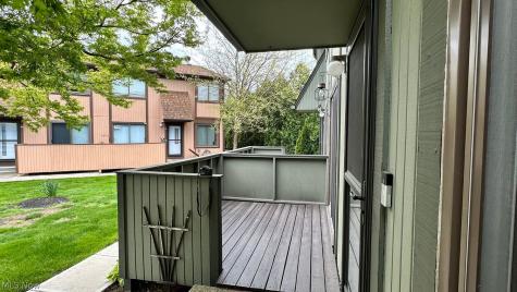 35268 N Turtle Trail Willoughby OH 44094