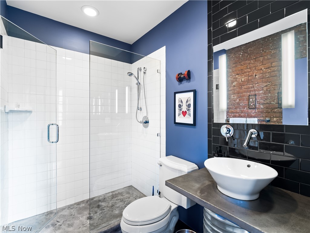 1260 W 4th Street Cleveland OH 44113