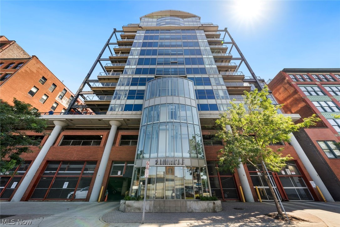 701 W Lakeside Avenue Cleveland OH 44113