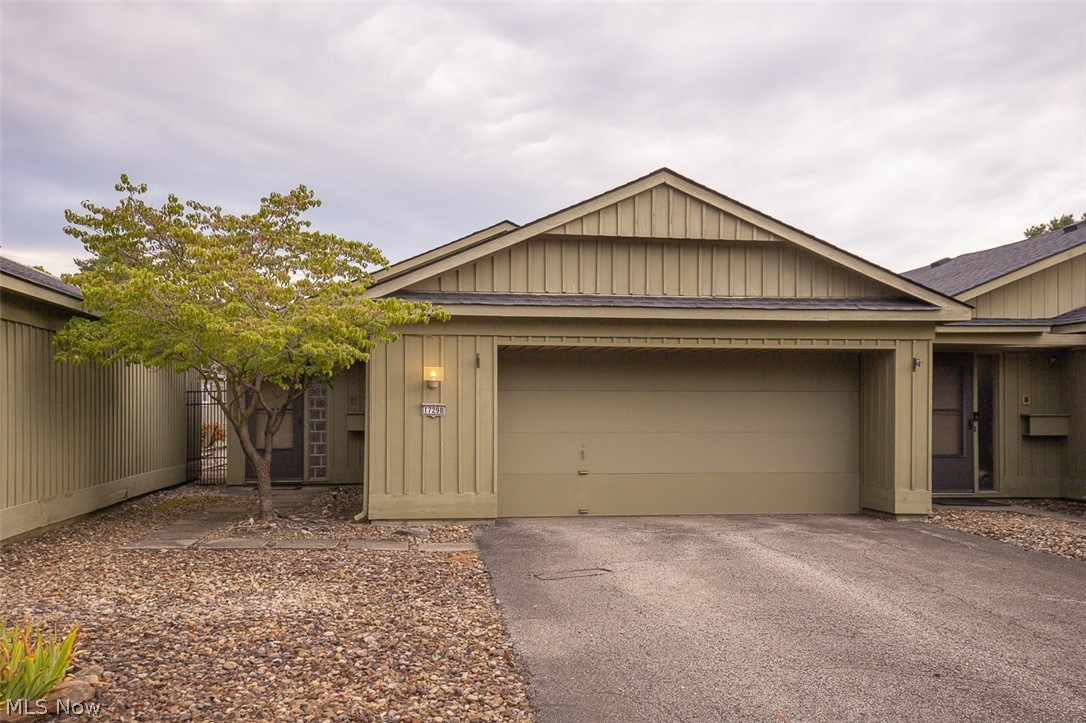 17298 Otani Court Strongsville OH 44136