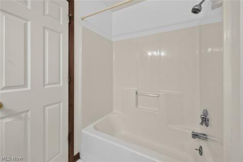 19342 Bradford Court Strongsville OH 44149