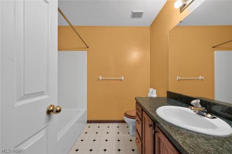 19342 Bradford Court Strongsville OH 44149