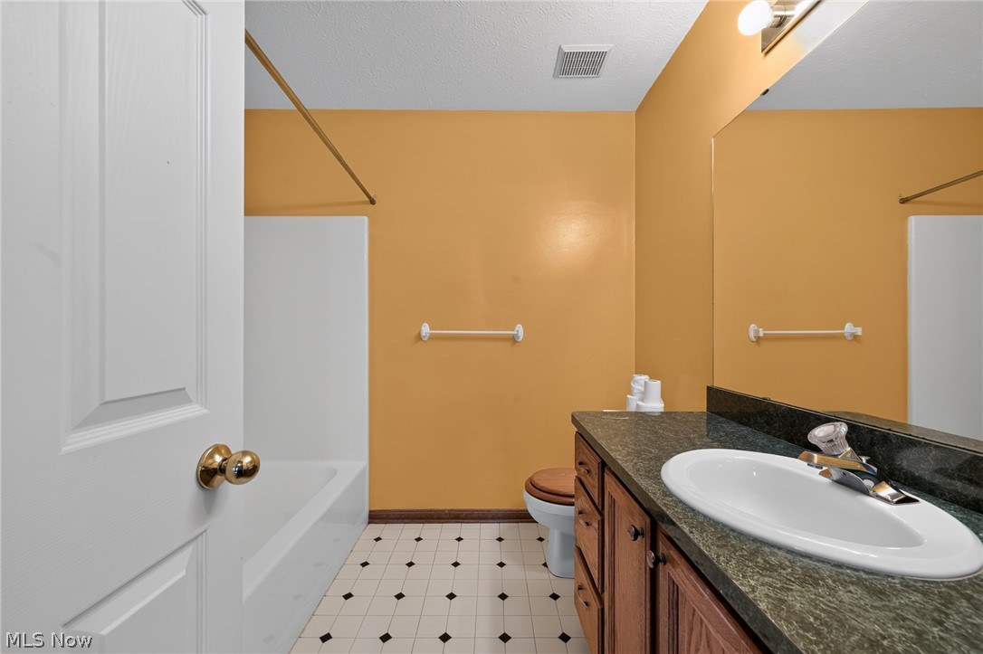19342 Bradford Court Strongsville OH 44149