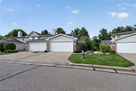 19342 Bradford Court Strongsville OH 44149