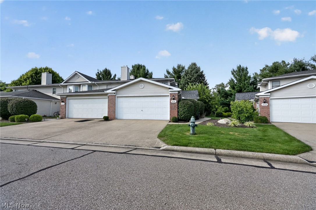 19342 Bradford Court Strongsville OH 44149