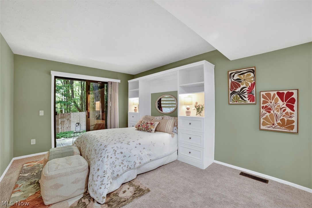 17813 Suncliff Place Strongsville OH 44136