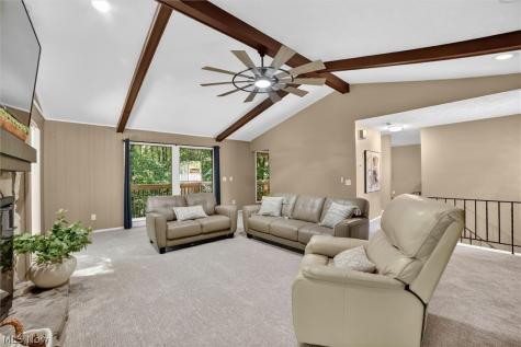 17813 Suncliff Place Strongsville OH 44136